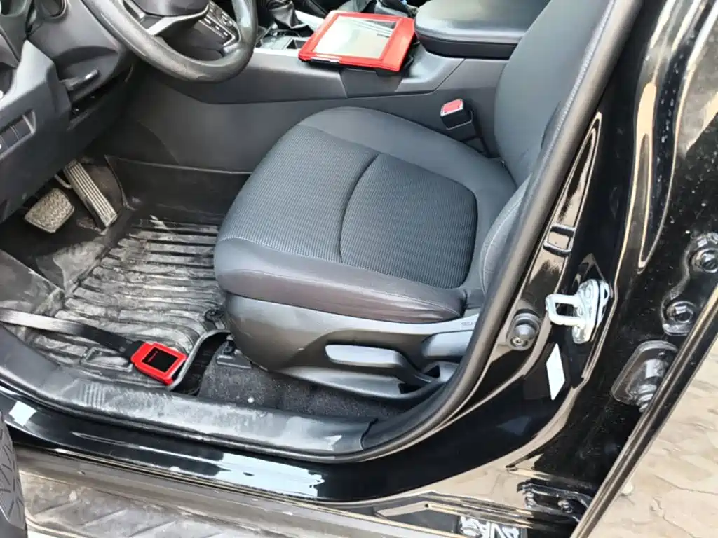 Toyota RAV4 — миниатюра 15