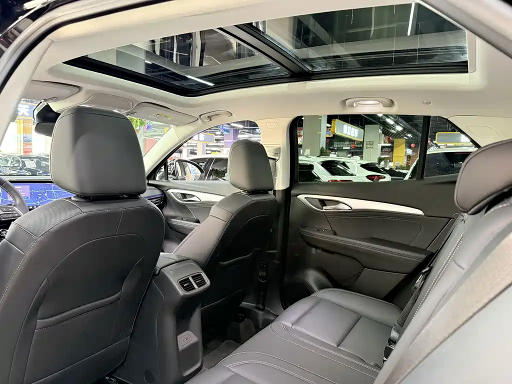 Buick Envision S — миниатюра 10