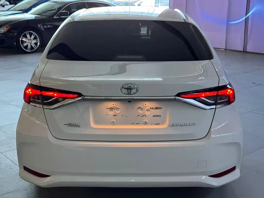 Toyota Corolla — миниатюра 4