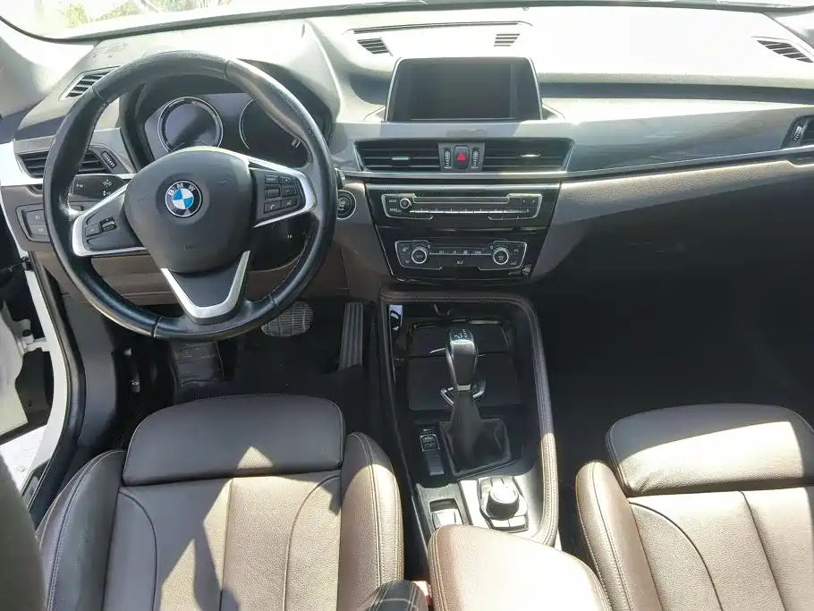 BMW X1 — миниатюра 12