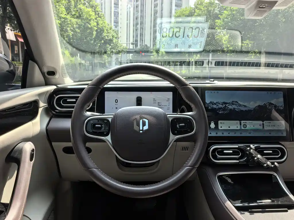 Leapmotor Leapmotor C11 — миниатюра 6