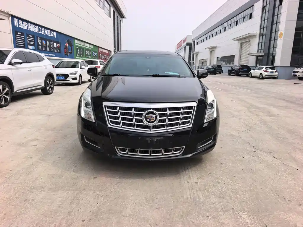 Cadillac XTS 2013 28T Elegant