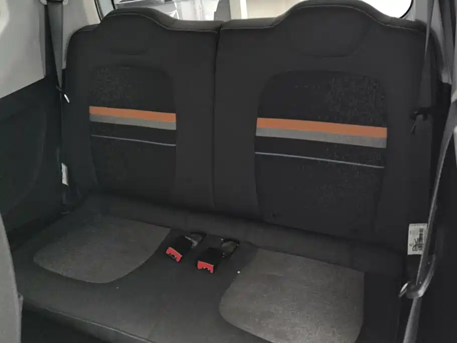Wuling MINIEV — миниатюра 11