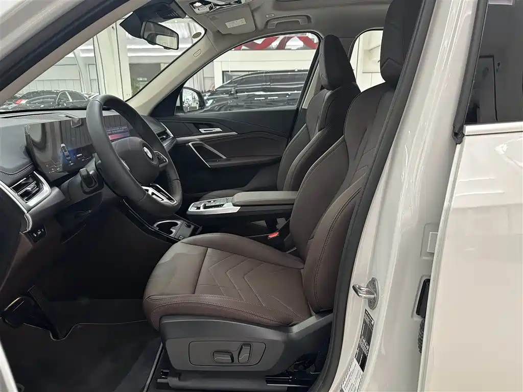 BMW X1 2025 sDrive25Li M Sport