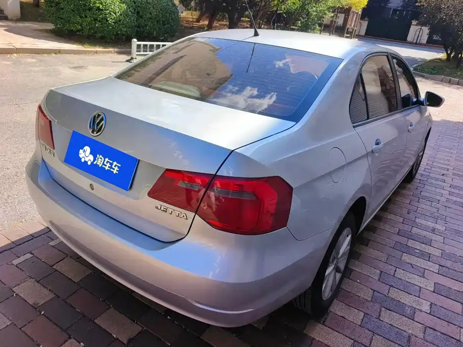 Volkswagen Jetta — миниатюра 3