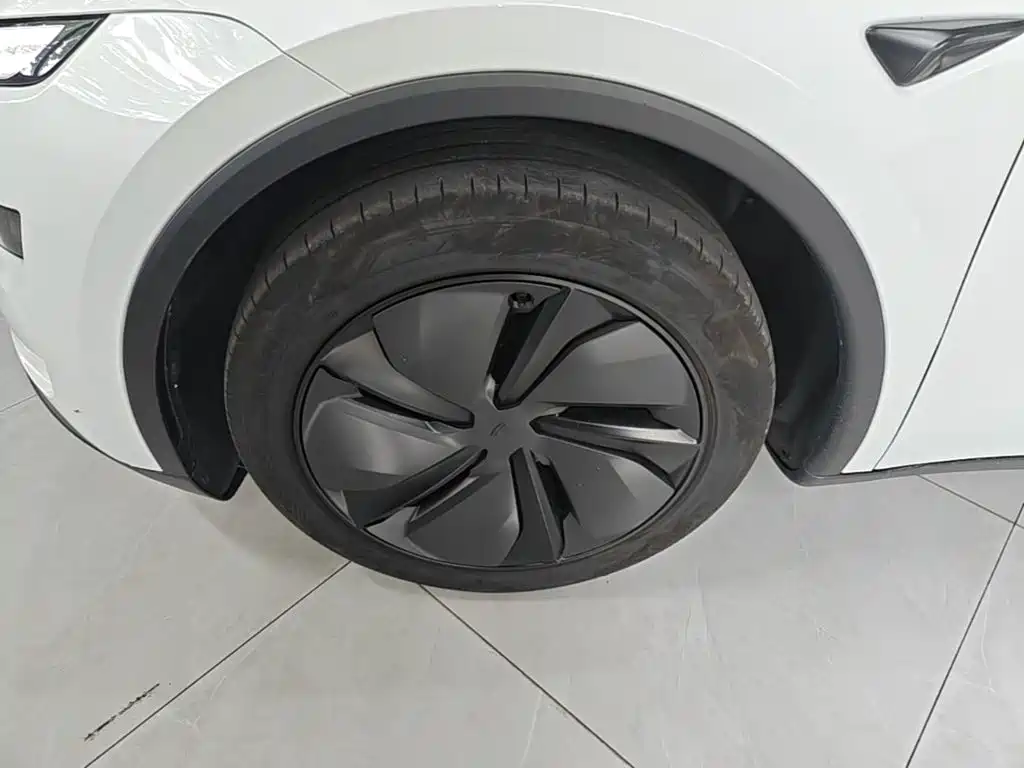 Tesla Model Y — фотографии объявления, Фото 23