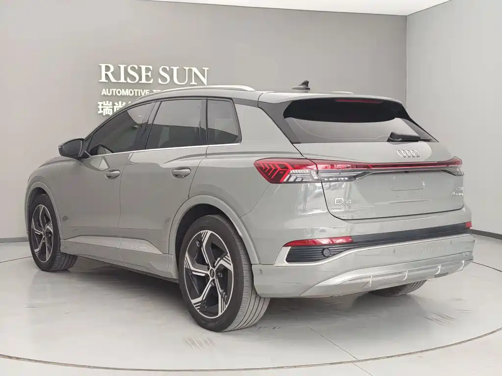 Audi Q4 e-tron — миниатюра 13