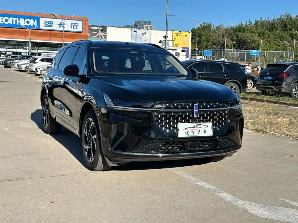 Lincoln Nautilus — миниатюра 3
