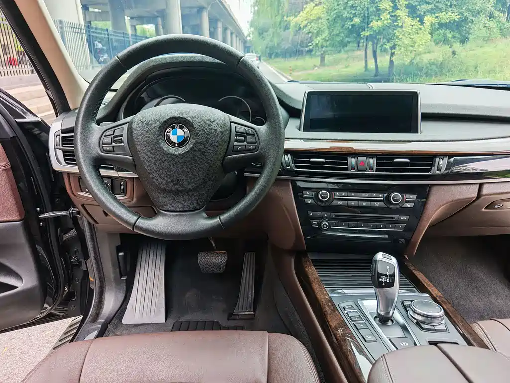 BMW X5 2015 xDrive28i