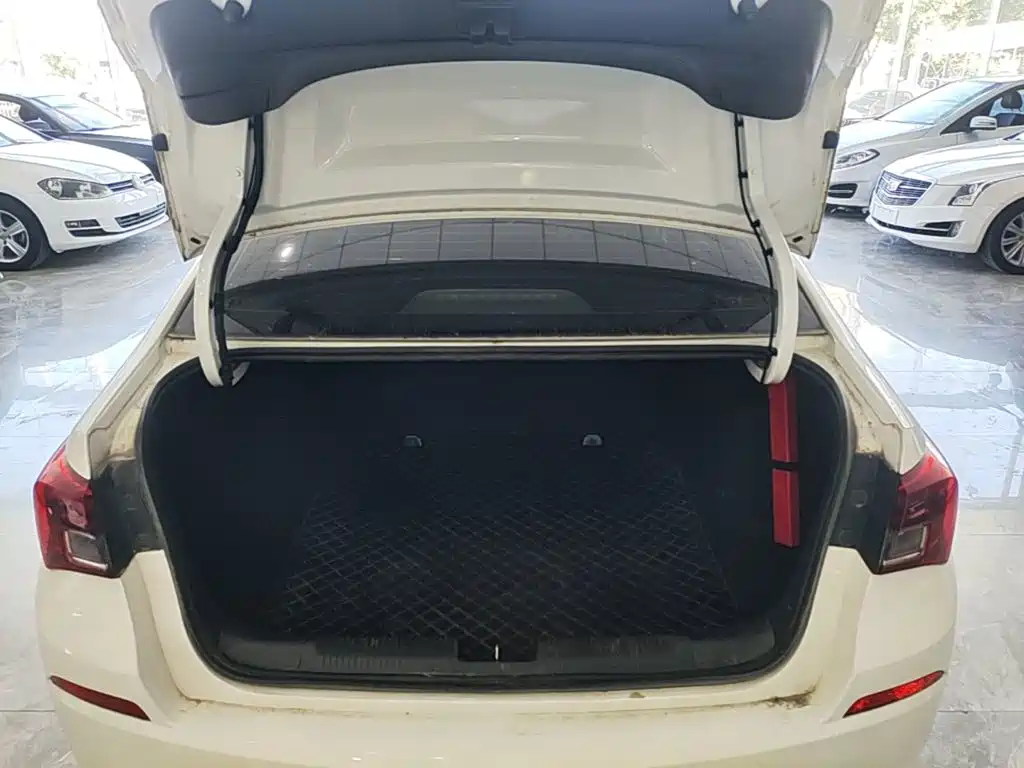 Buick Excelle — миниатюра 19