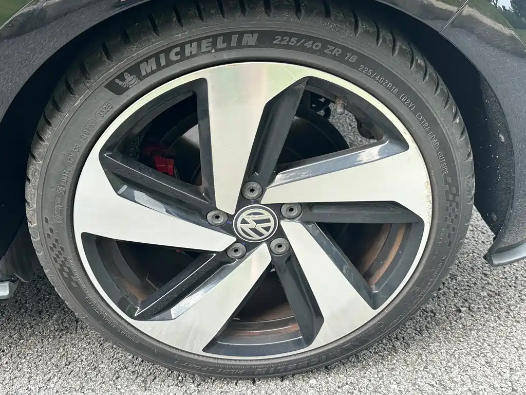 Volkswagen Golf GTI GTI 2018 2.0TSI GTI