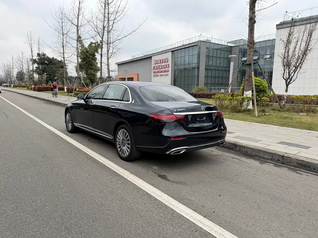 Mercedes-Benz E-Class E 2022 E 300 L Sport Fashion