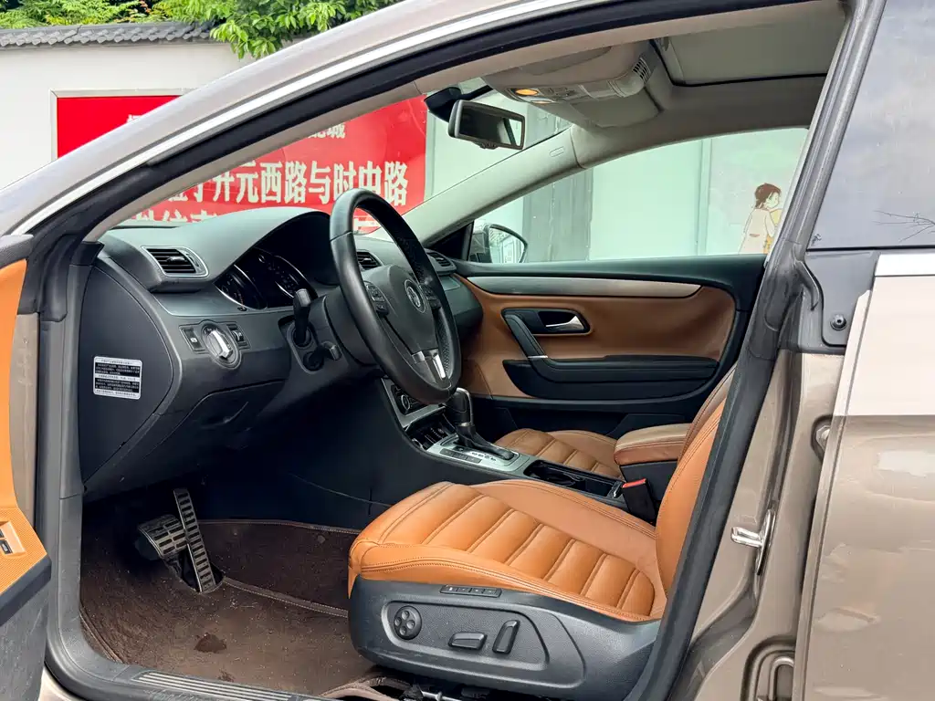 Volkswagen FAW - Passat CC CC 2011 1.8TSI Luxury