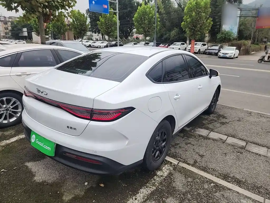 BYD Seal 05 DM-i — миниатюра 7