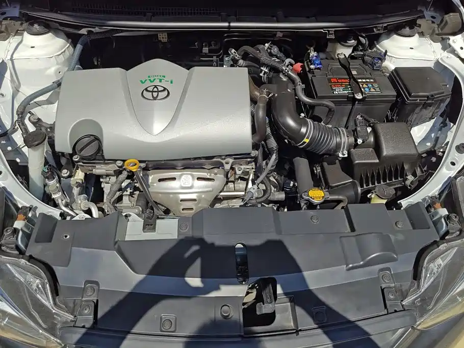 Toyota Yaris L — миниатюра 10