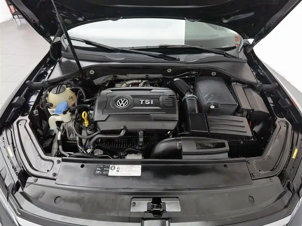 Volkswagen Passat 2017 330TSI DSG