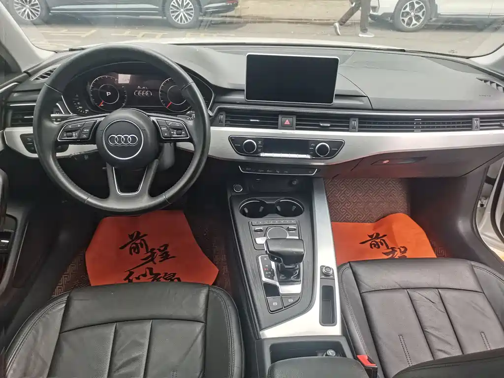 Audi A4L 2019 40 TFSI Fashion VI