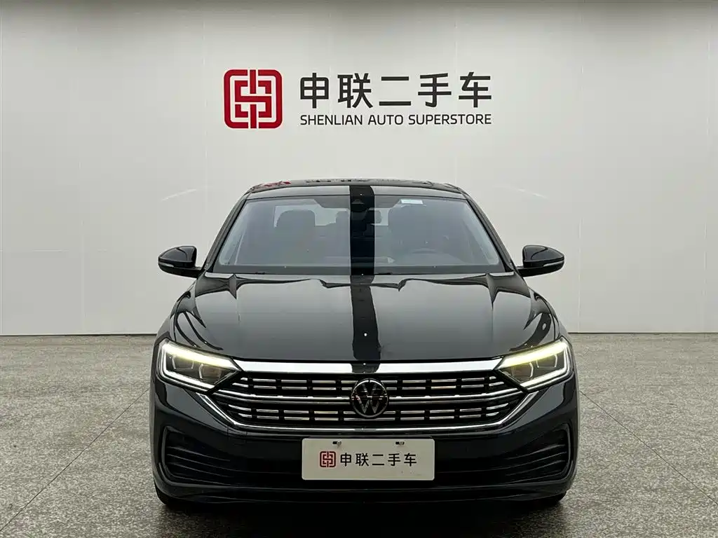 Volkswagen Sagitar 2023 300TSI DSG