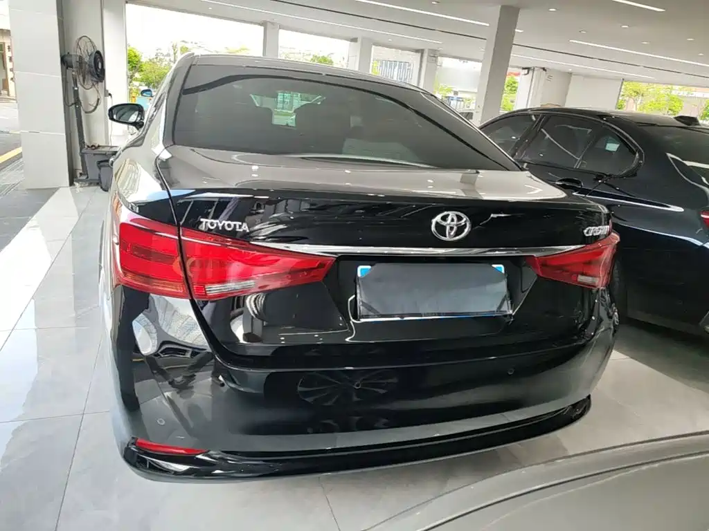 Toyota Crown 2015 2.5L Smart