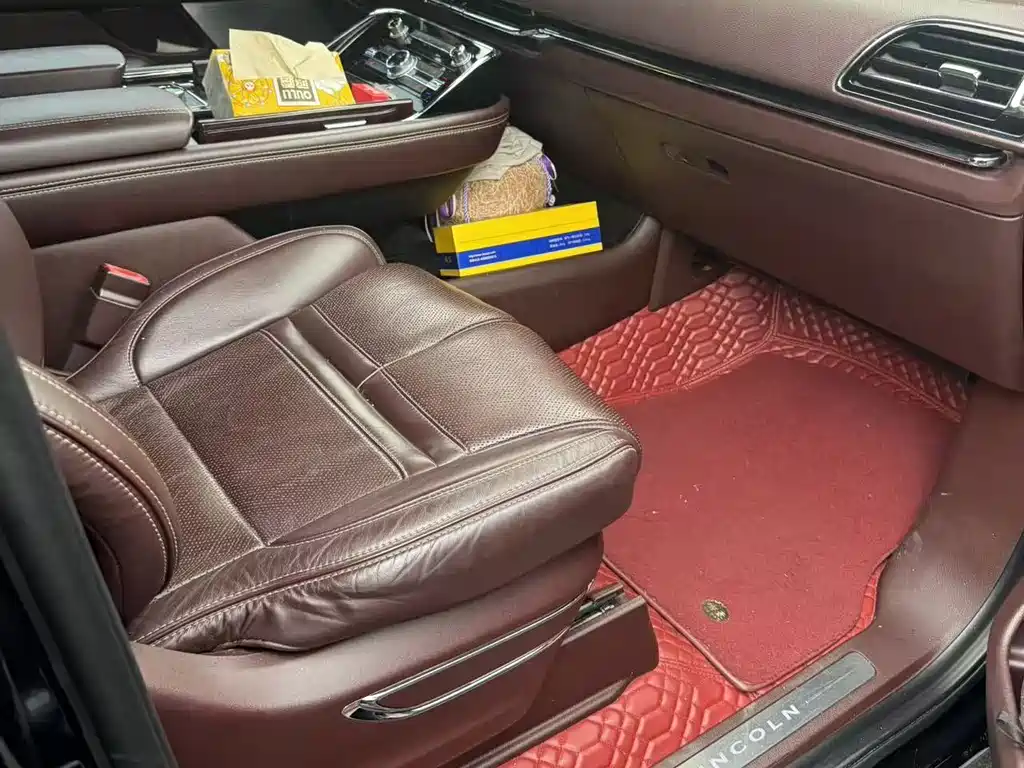 Lincoln Navigator — миниатюра 4