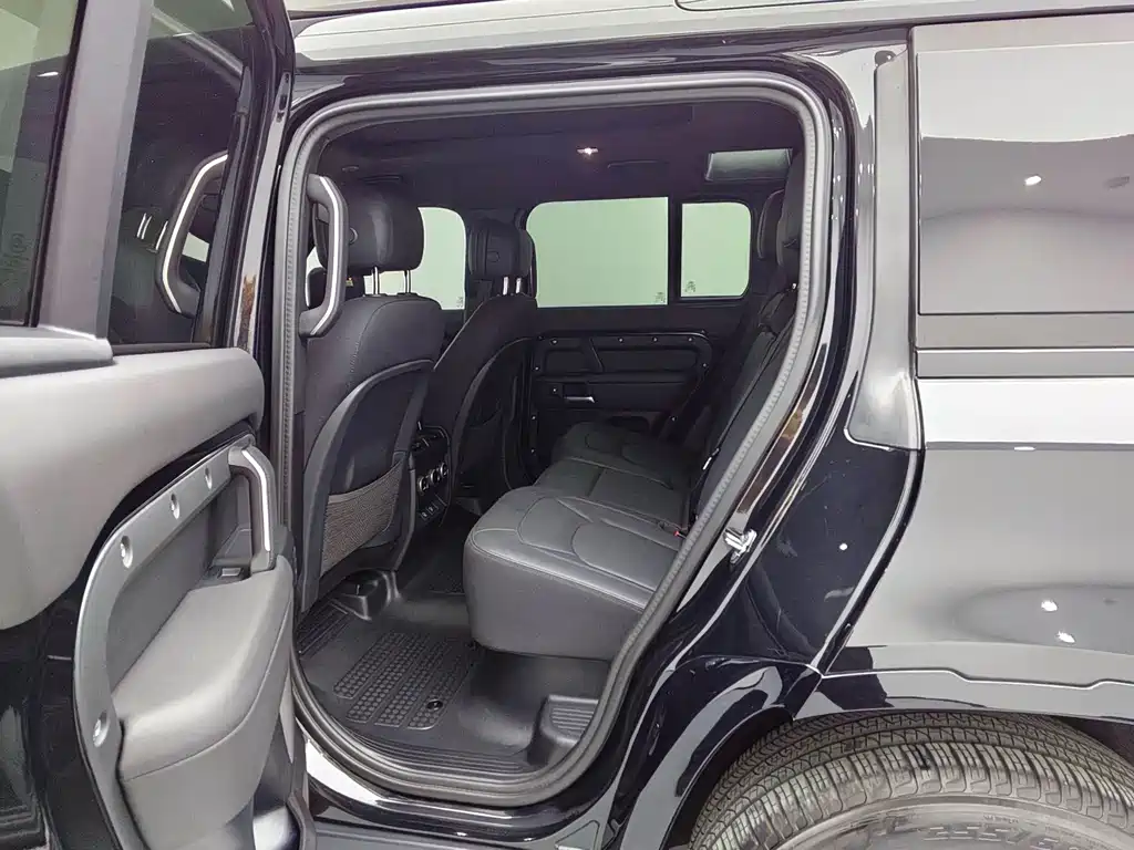 Land Rover Defender — миниатюра 14