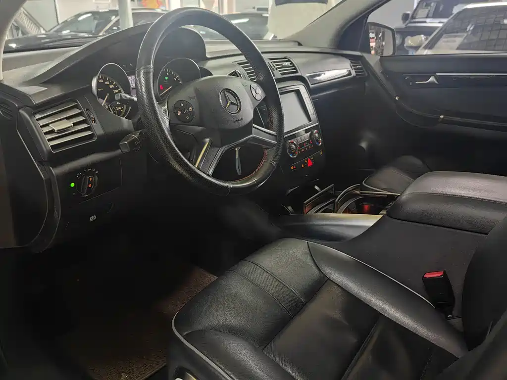 MERCEDES-BENZ R CLASS