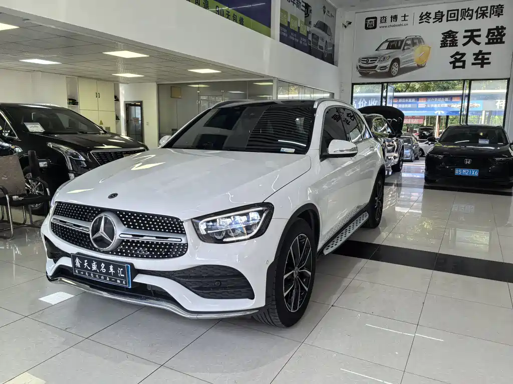 MERCEDES-BENZ GLC
