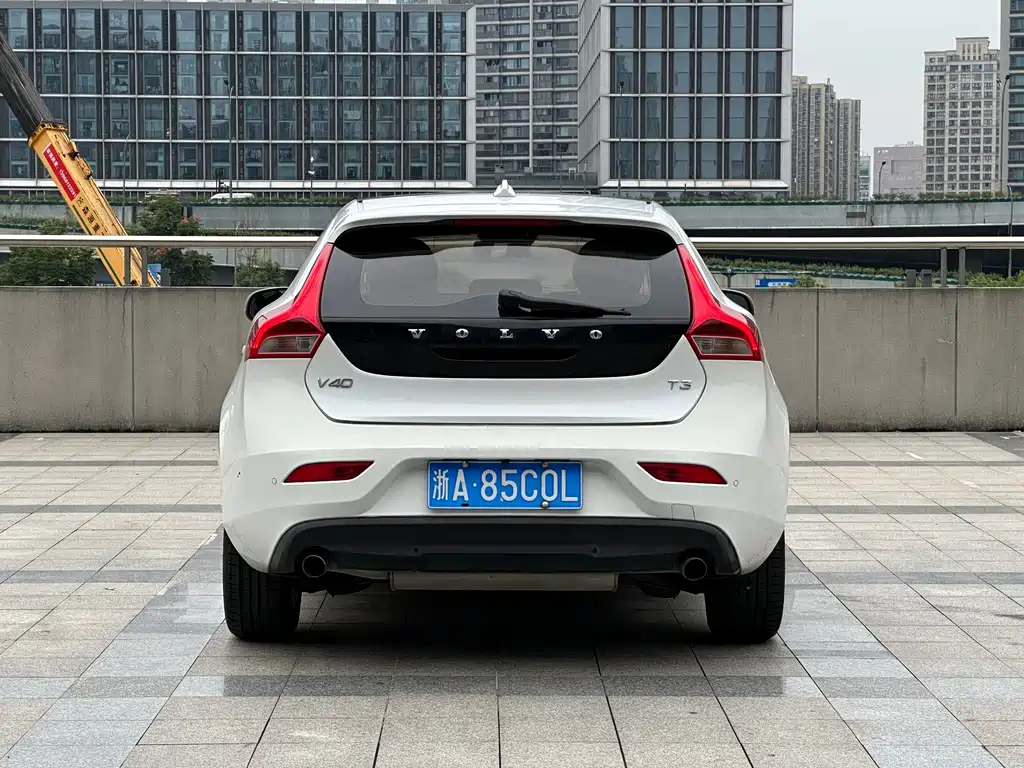 Volvo V40 — миниатюра 6