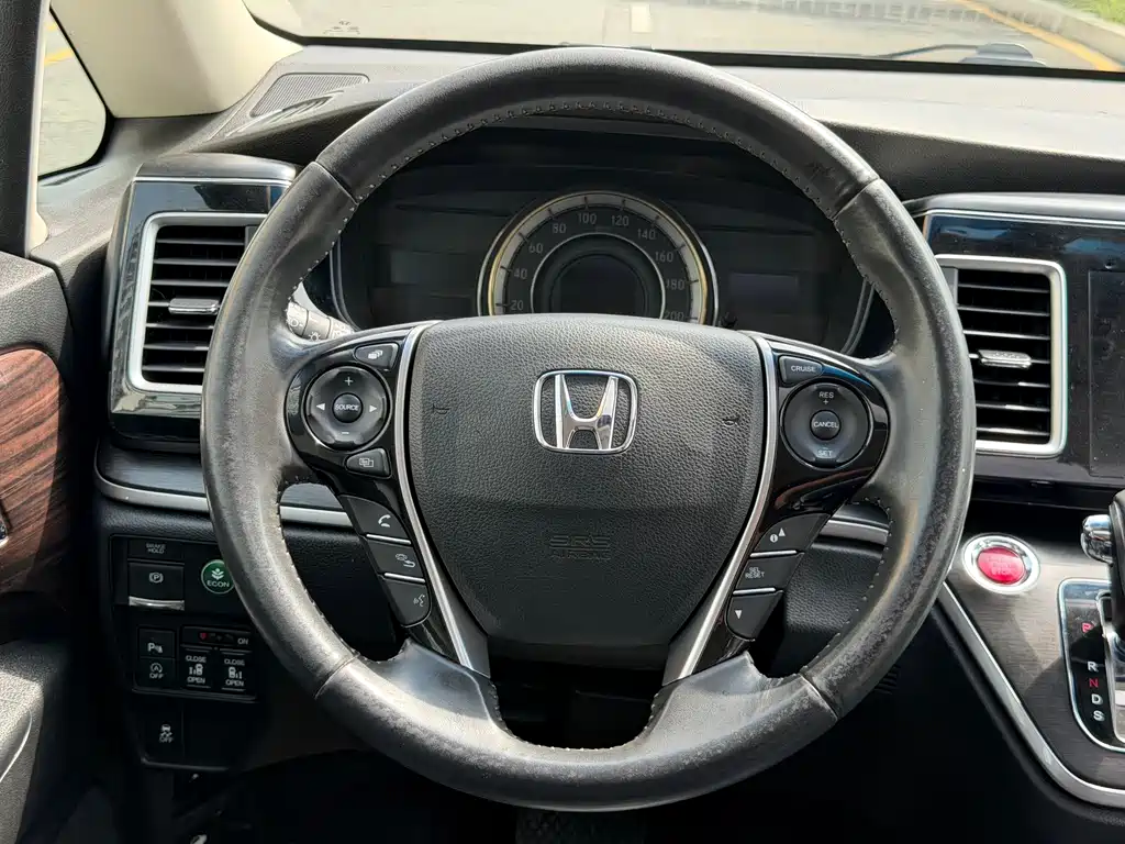 Honda Elysion — миниатюра 15
