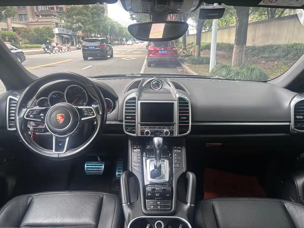 Porsche Cayenne 2016 Cayenne Platinum Edition 3.0T