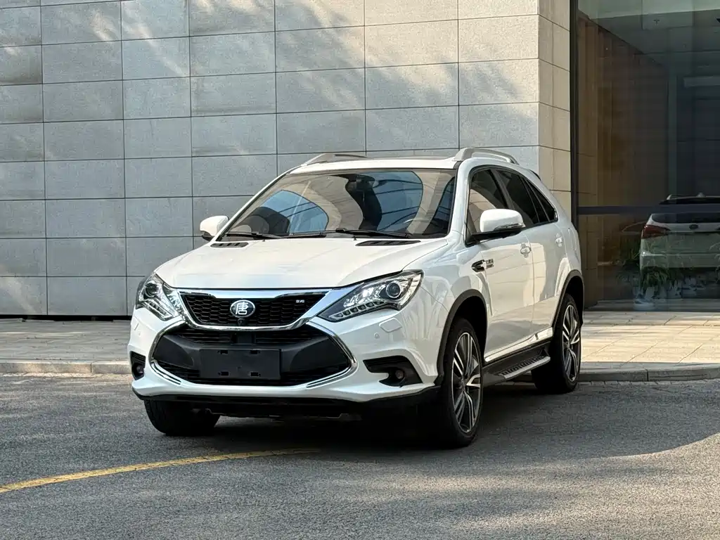 BYD Tang NEV