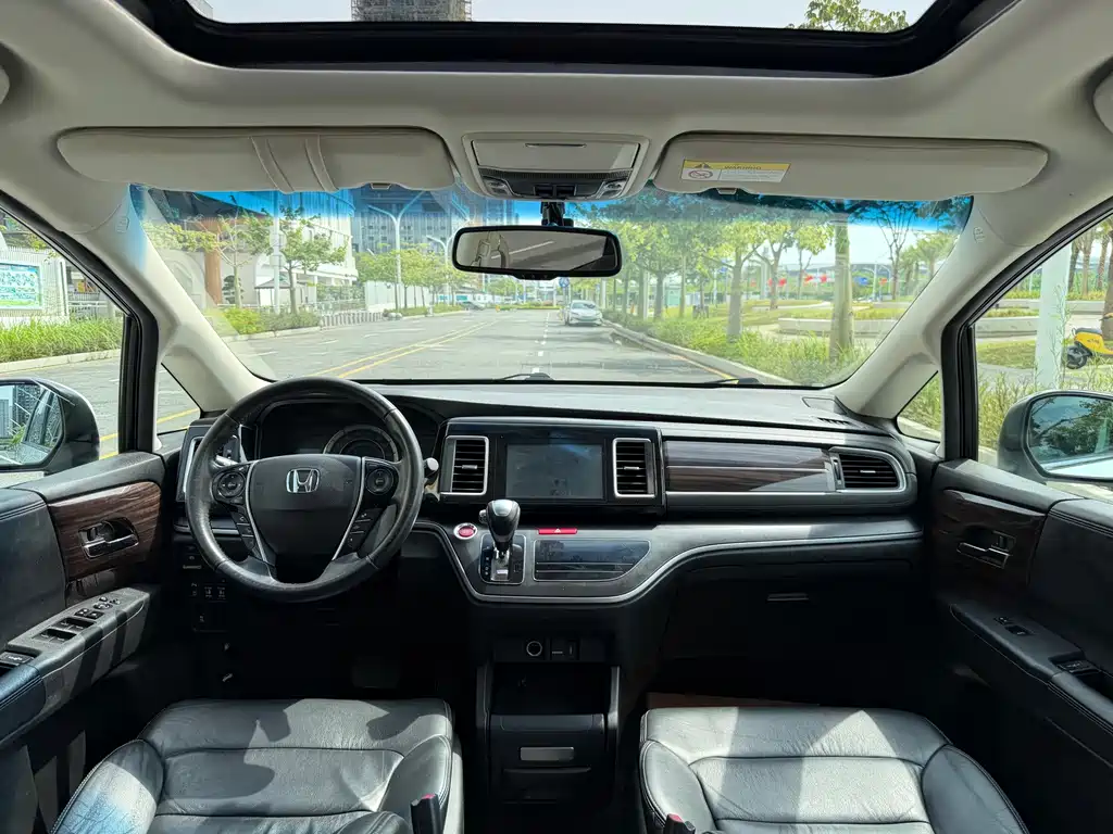Honda Elysion — миниатюра 12