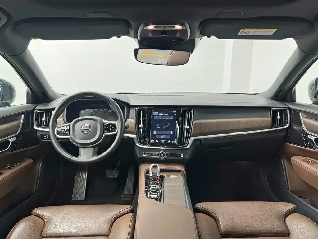 Volvo S90 — миниатюра 20