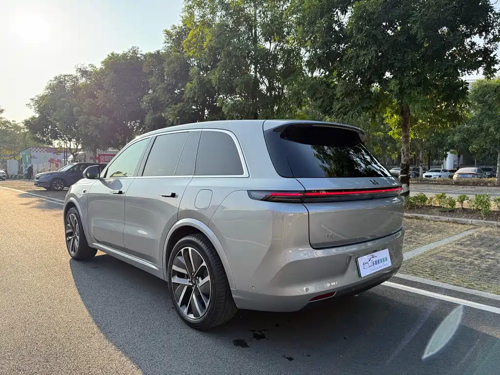 Li Auto IDEAL L8