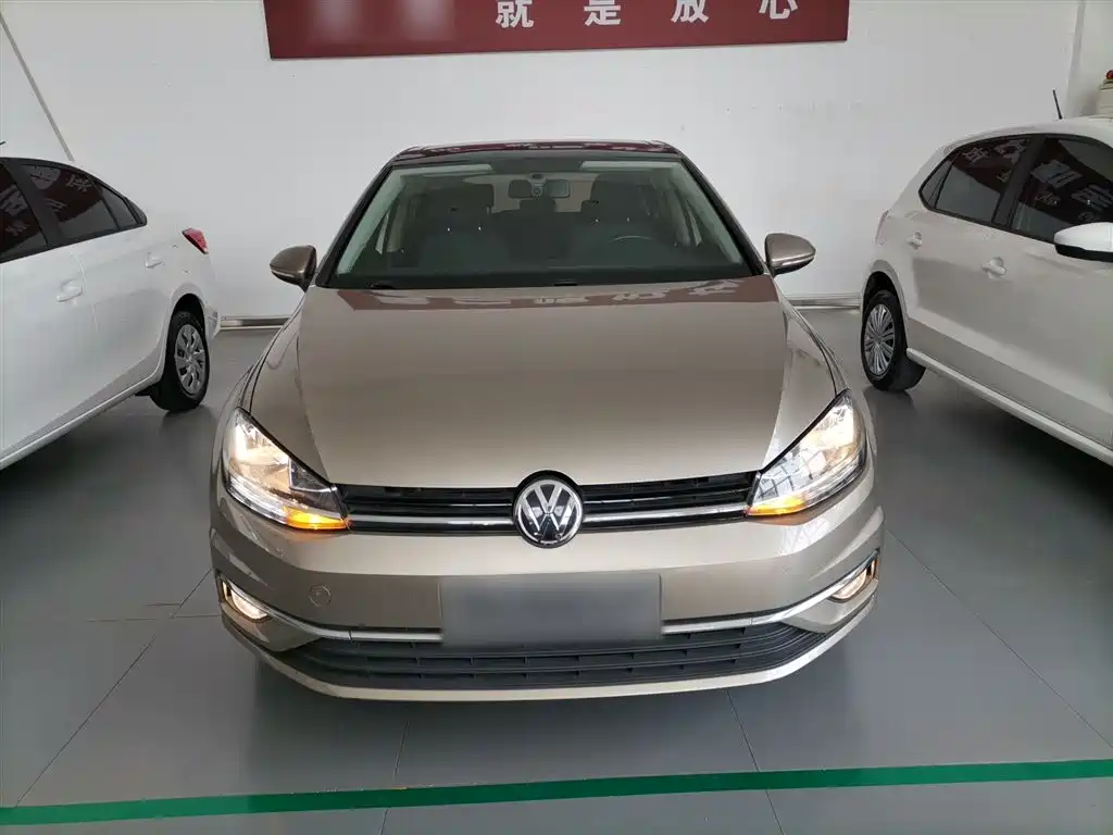 Volkswagen Golf 2019 1.6L AT Comfort V