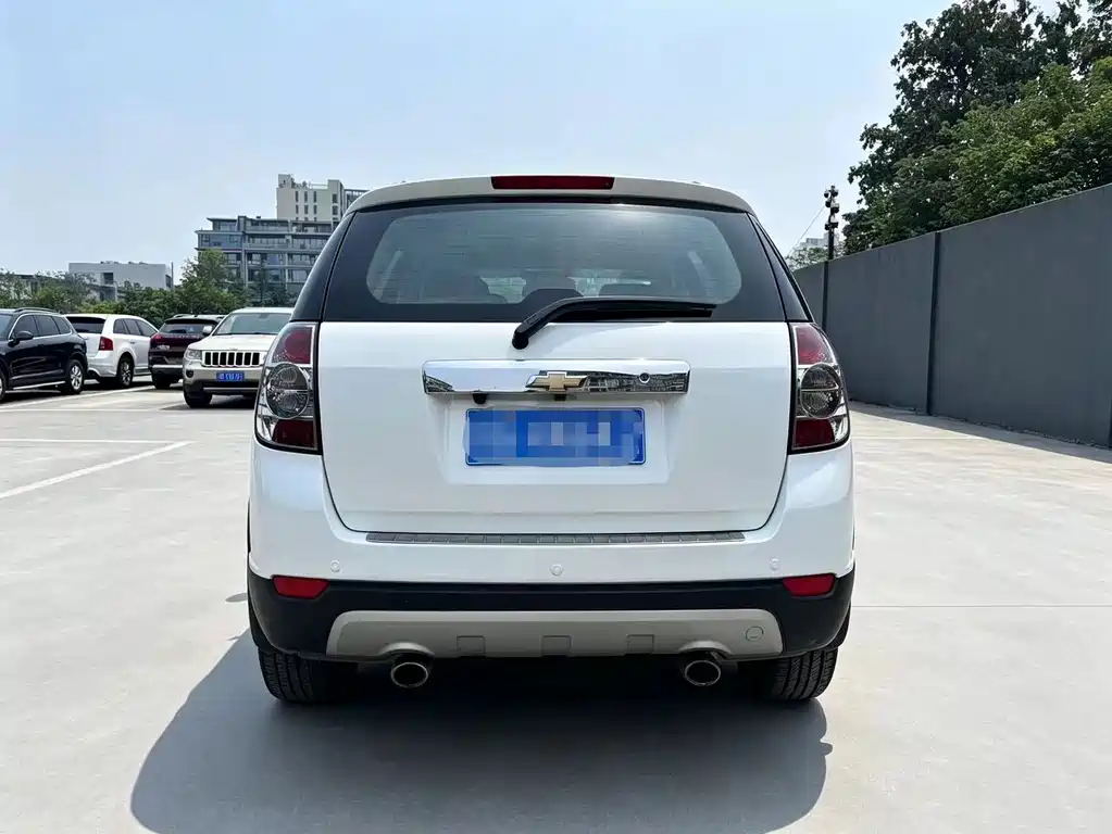 Chevrolet Captiva 2015 2.4L 7 мест