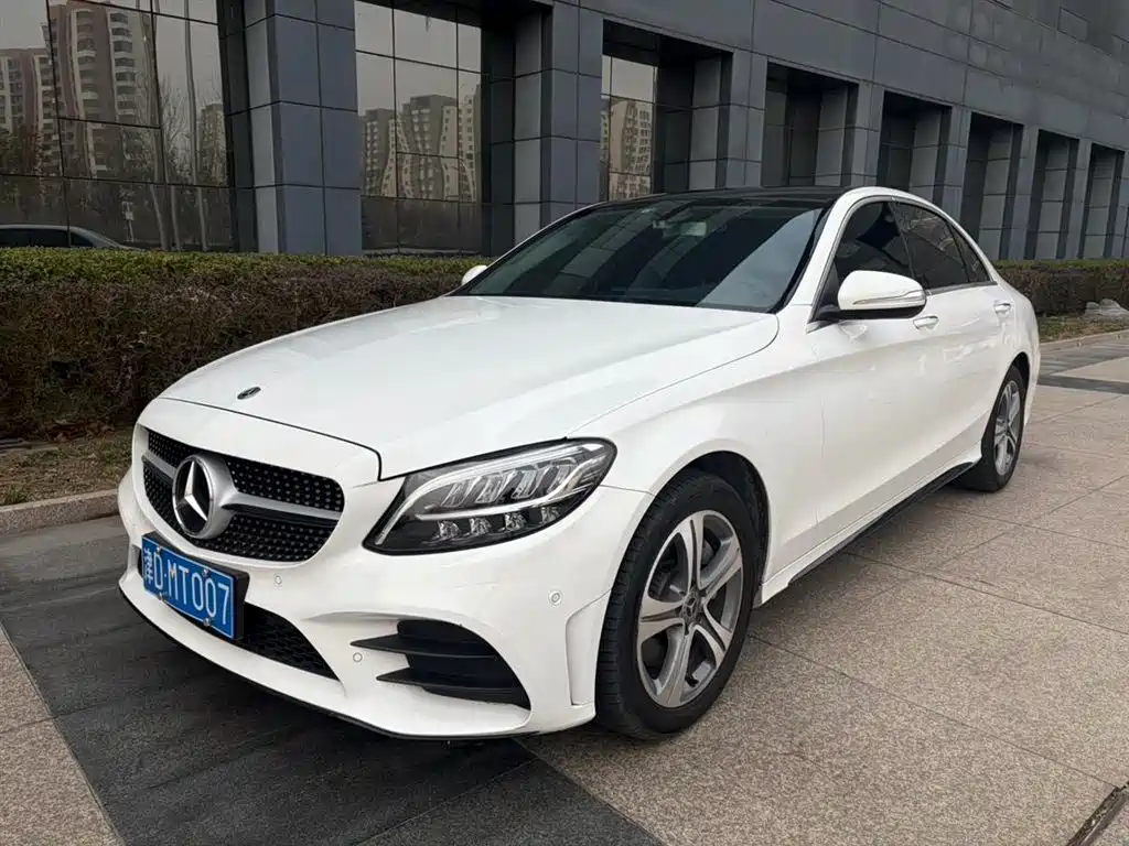 Mercedes-Benz C-Class 2019