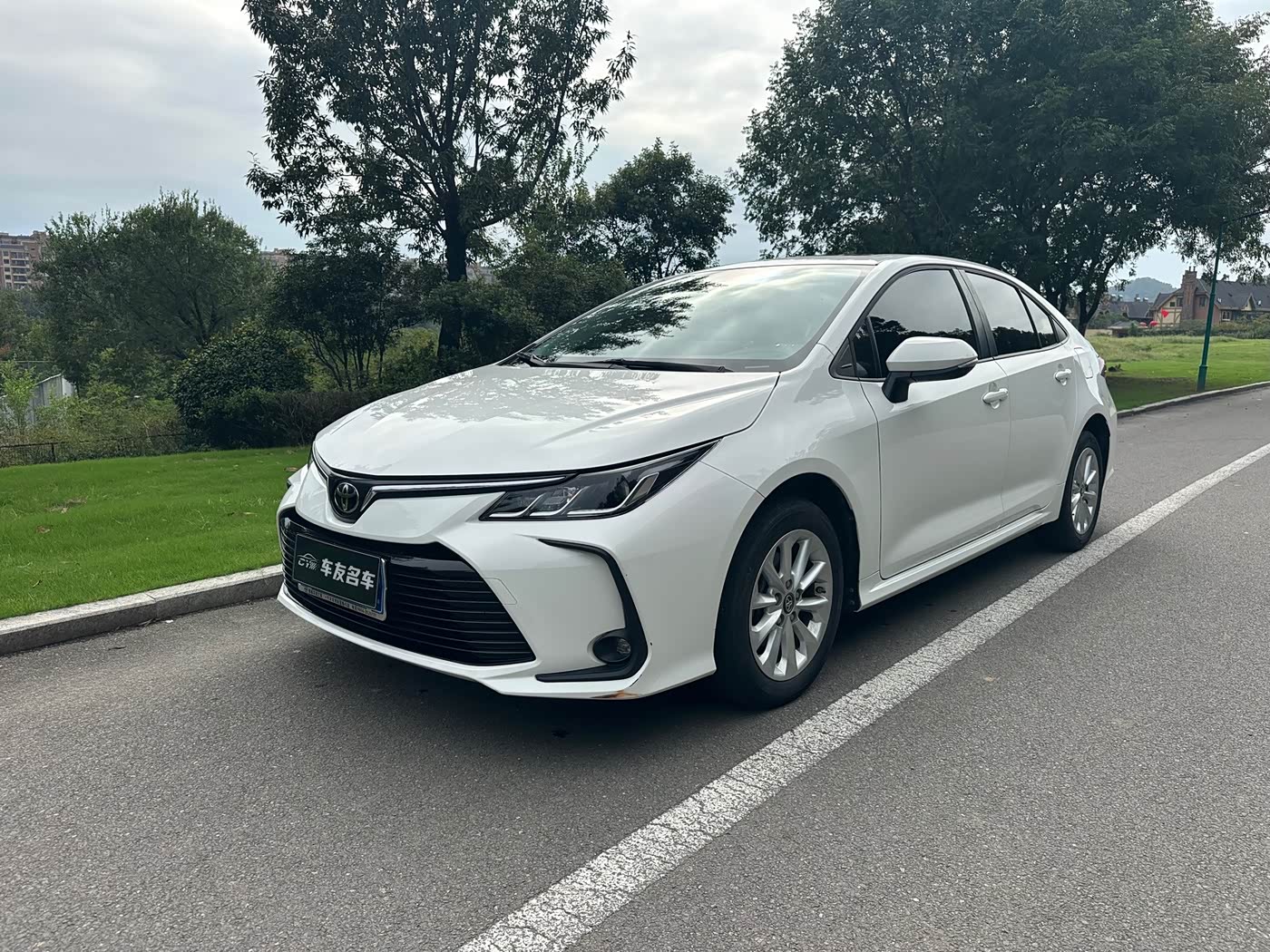 Toyota Corolla 1.2 л 2022 г. Белый, пробег 19000 км