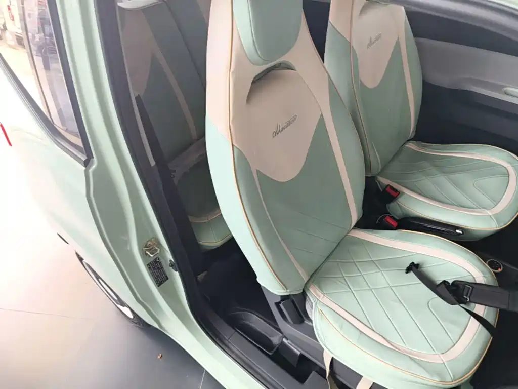 Wuling MINIEV — миниатюра 20