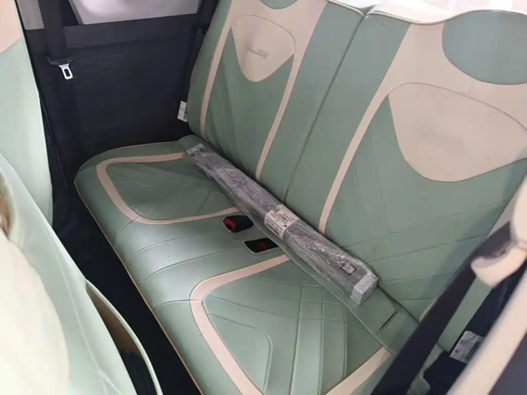 Wuling MINIEV — миниатюра 13