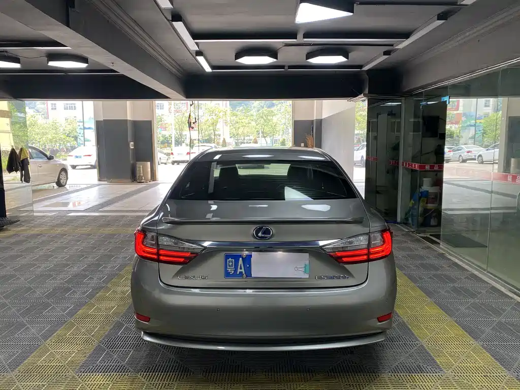 Lexus ES — миниатюра 3