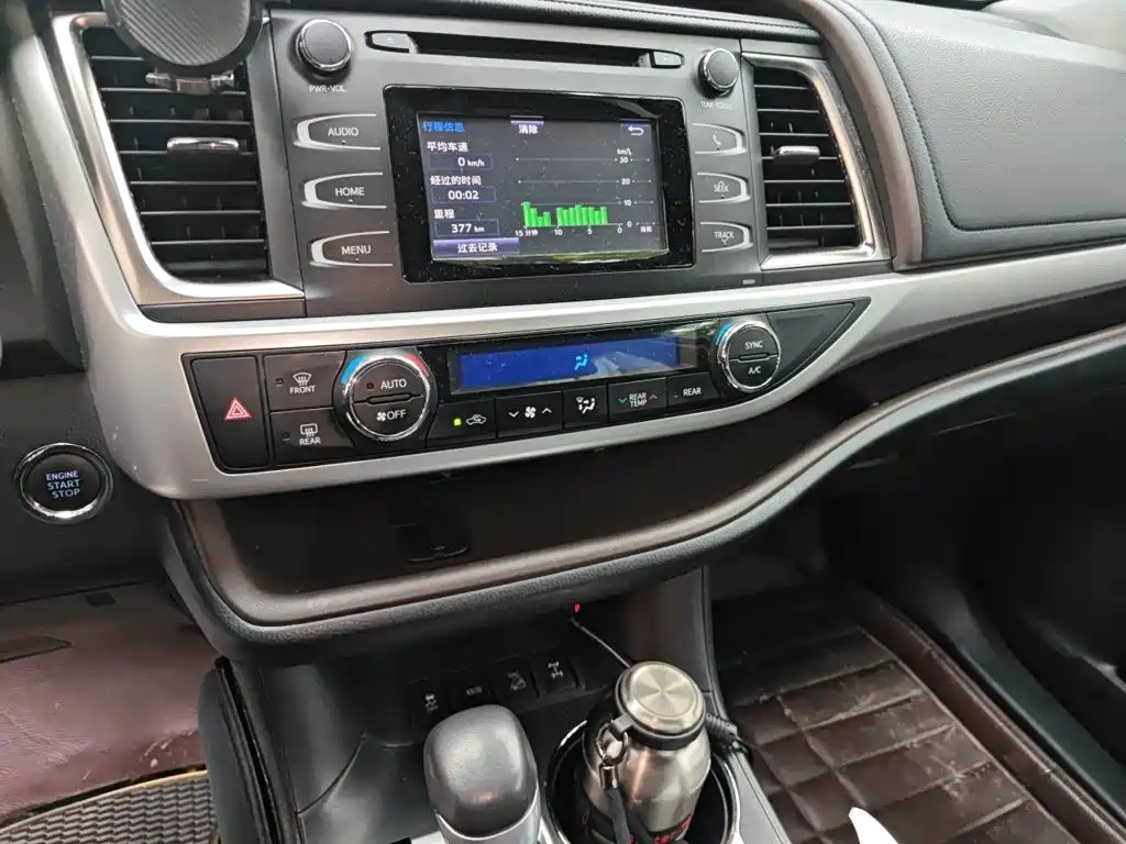 Toyota Highlander — миниатюра 9