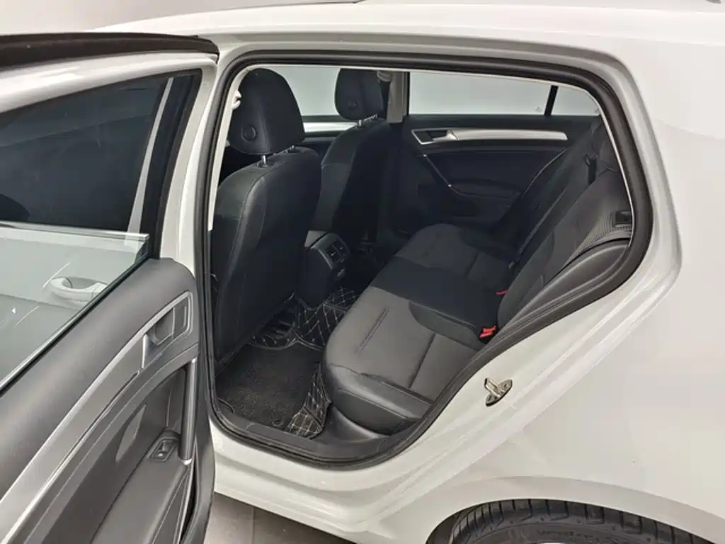 Volkswagen Golf — миниатюра 9