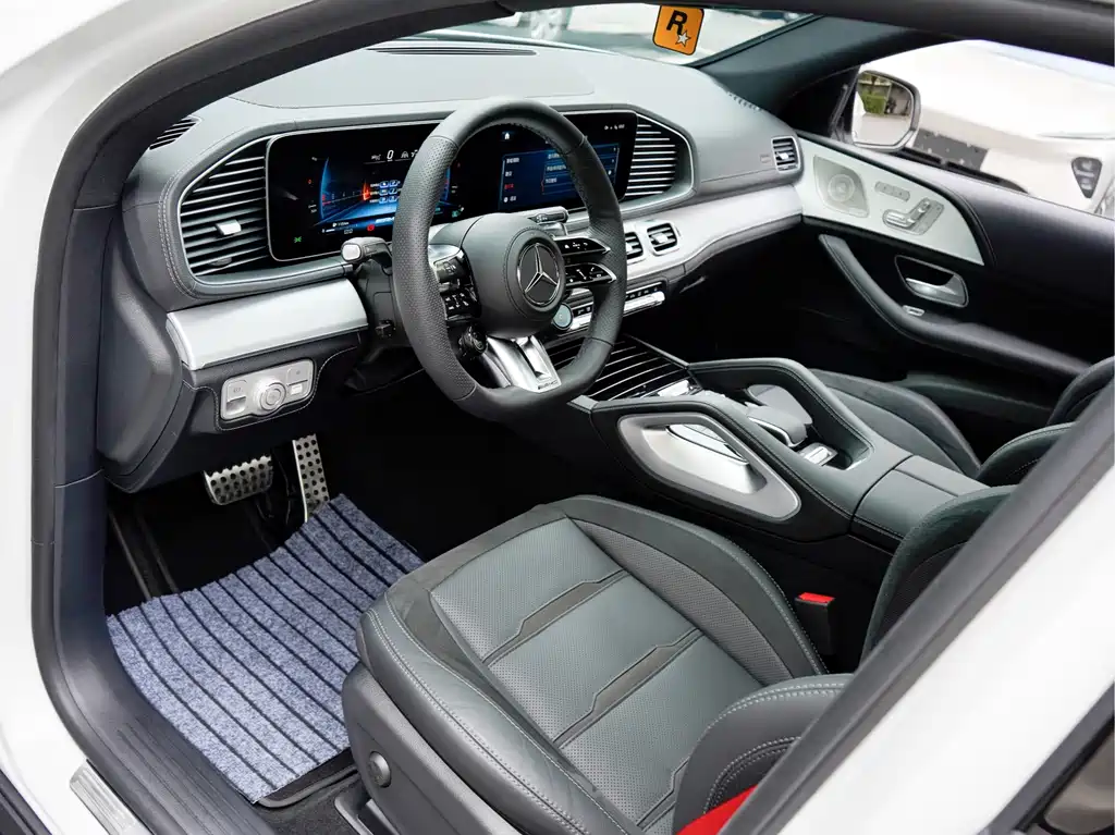 Mercedes-Benz GLE Coupe AMG — миниатюра 10