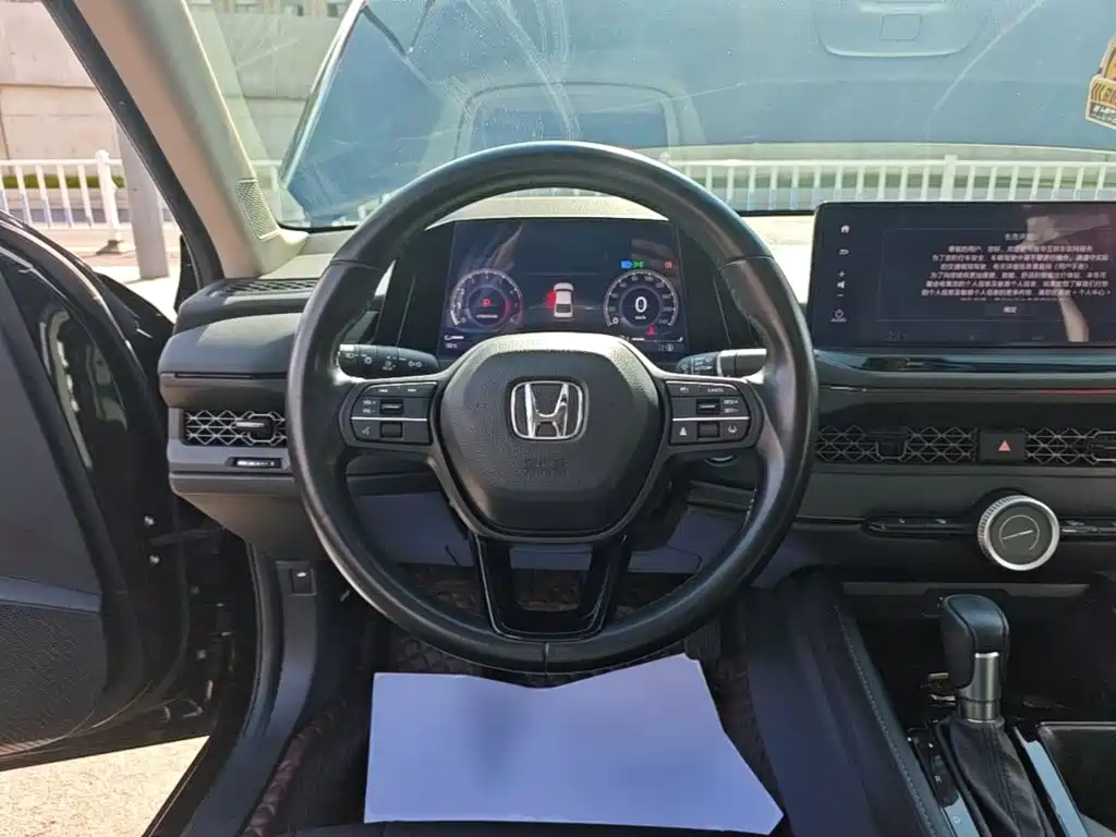 Honda Accord — миниатюра 11