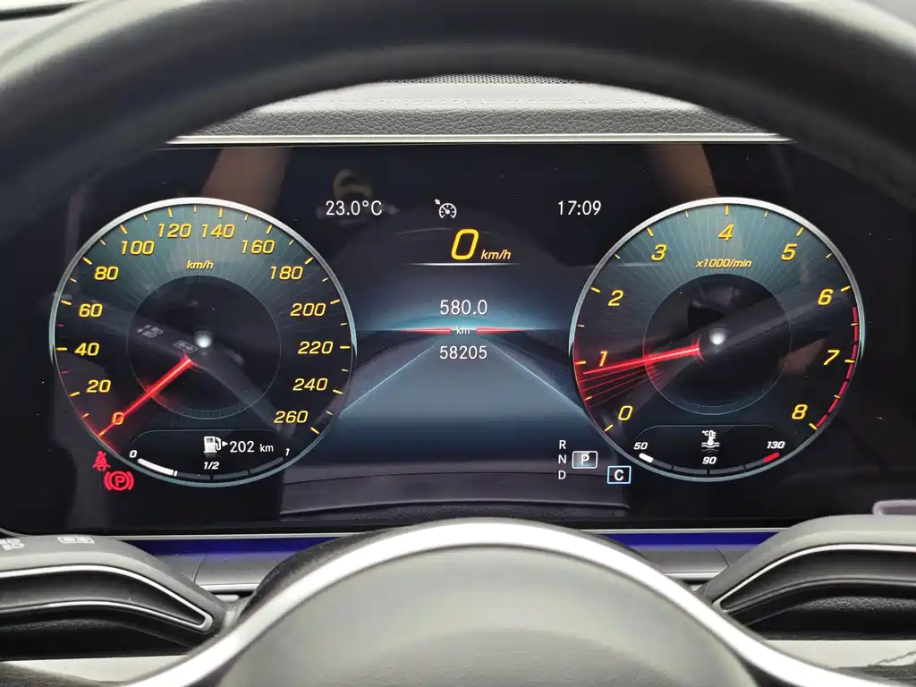 Mercedes-Benz GLE (Import) — миниатюра 7