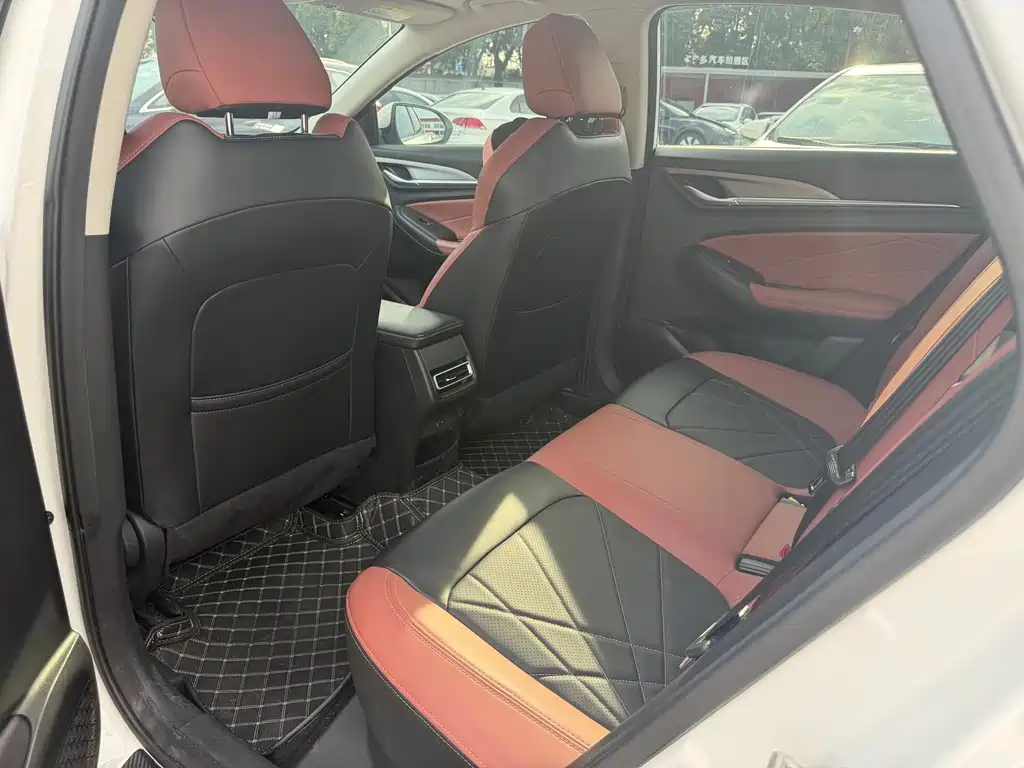 Changan Eado 2023 Enjoy PLUS NE 1.4T GDI DCT Luxury