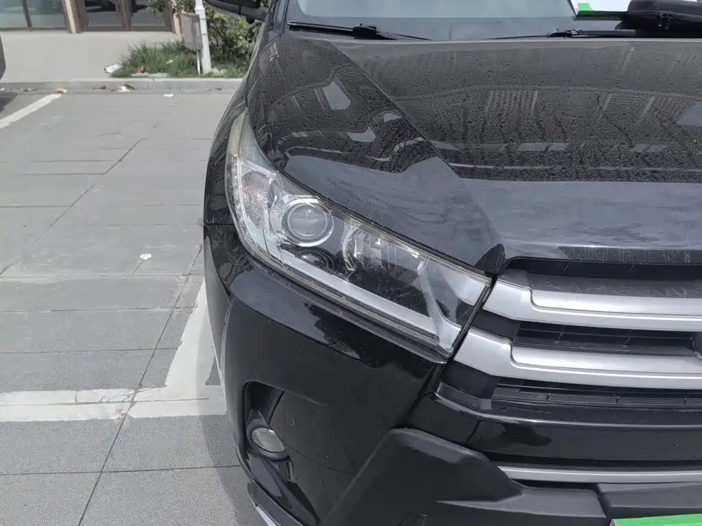 Toyota Highlander — миниатюра 7