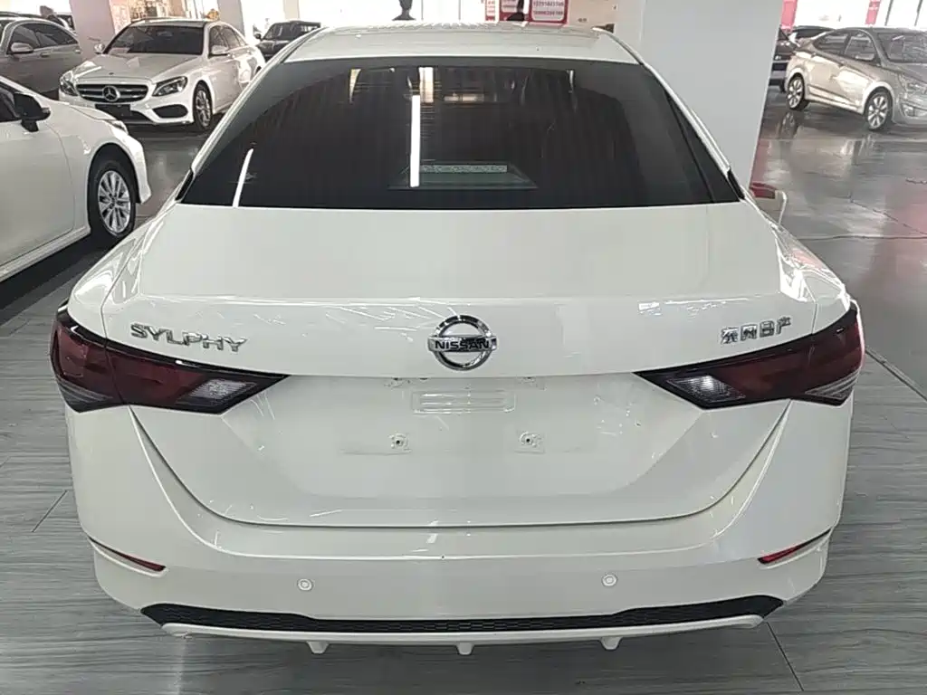 Nissan Sylphy — миниатюра 4