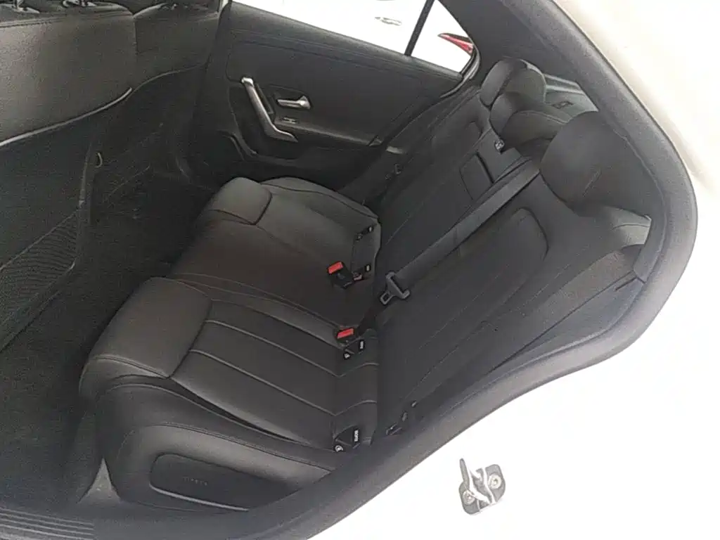 Mercedes-Benz A-Class — миниатюра 13